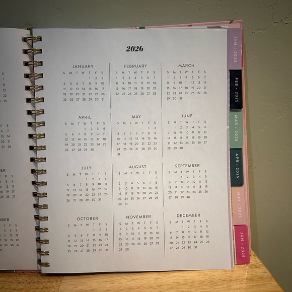 NEW Pink Cherry Blossom 2025, 12 Month, Monthly & Weekly Planner By Eccolo. - Picture 9 of 13